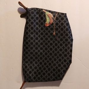 VGUC. Everyday essentials pouch/cosmetic case.